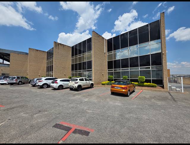 2,057M² WAREHOUSE FOR SALE IN SELBY